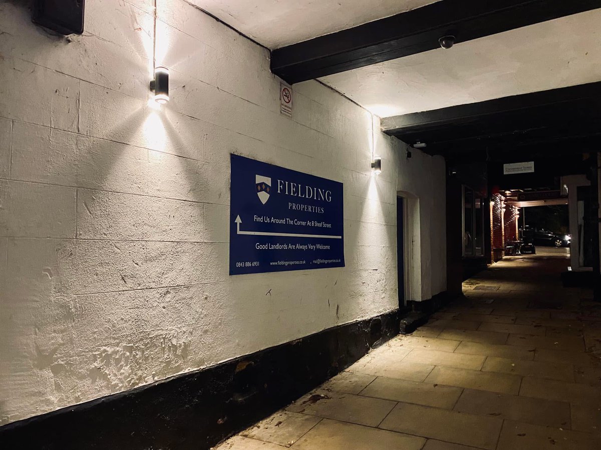 We don’t often hang around the office at night, but it’s nice to see how a bit of lighting can make a dark and dodgy-looking alleyway actually quite pretty. #Daventry