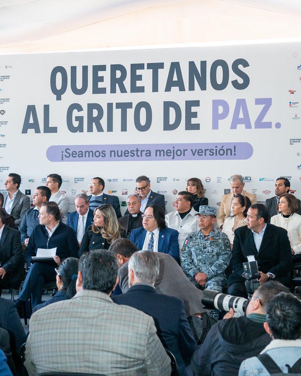 RodMonsalvoC's tweet photo. ¡Todo #Querétaro va unido!🫱🏻‍🫲🏼

Hoy acompañé a nuestro Gobernador @makugo en su encuentro con la sociedad civil, para colaborar en el esfuerzo conjunto "Queretanos al grito de paz", con acciones concretas para mantener seguros a #ElMarqués y a nuestro estado.

#ContigoMásFuertes https://t.co/4DT4sRE2Xl