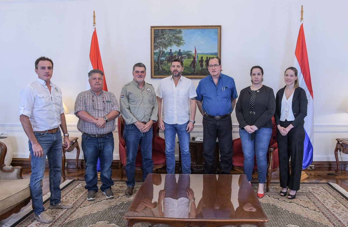 El vicepresidente <a href="/AllianaPedro/">Pedro Alliana</a>, también mantuvo una reunión con Ignacio Heisecke, presidente de la Federación Paraguaya de Arroz y Jazmín Tufari, gerente del gremio.

Abordaron temas sobre las acciones en alianza con el gobierno para seguir fortaleciendo el crecimiento de este