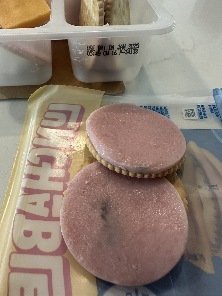 cryptolife83's tweet photo. @RealLunchables wtf!!! This is a new packet and you could have got my kids sick!!! https://t.co/25S6lM7ZAo