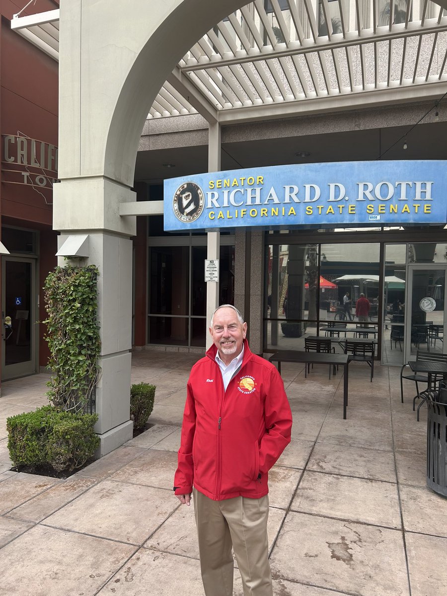 GeneralRoth's tweet image. Today was the last day in our downtown Riverside District Office, as we turned in our keys and shut off the lights after twelve years representing the 31st State Senate District in western Riverside County.