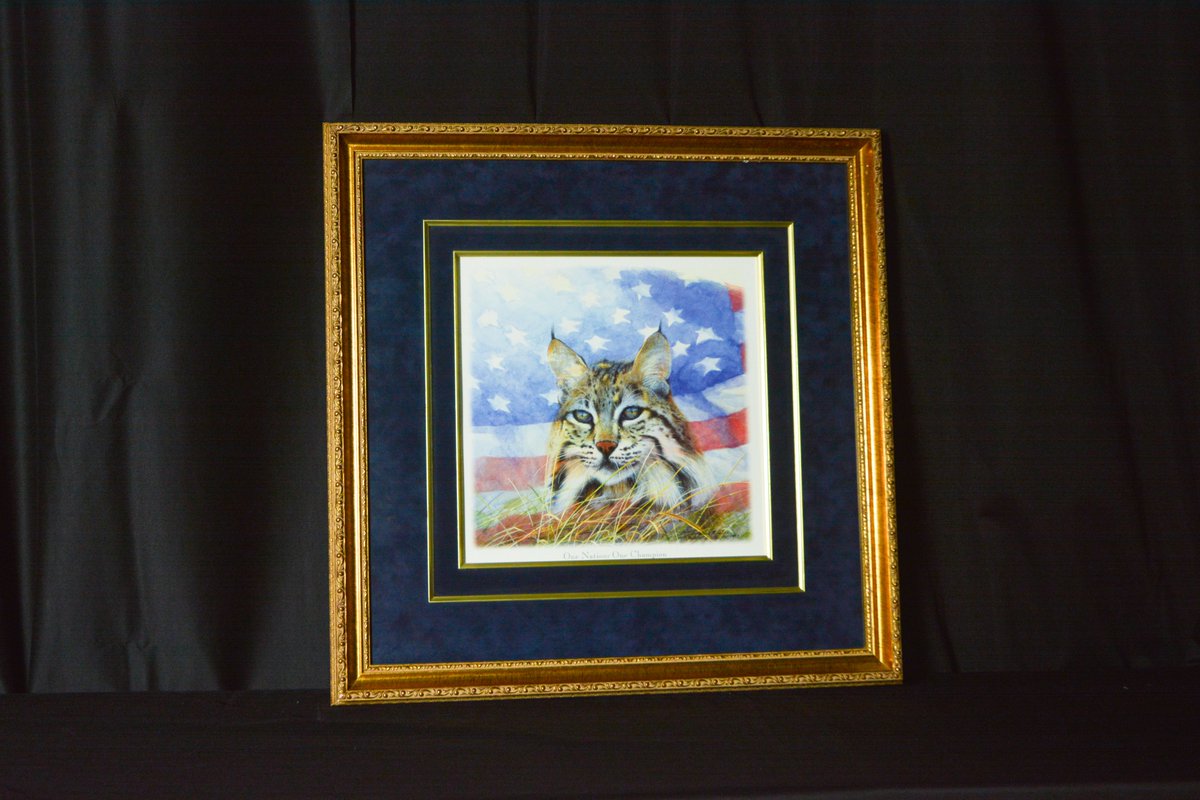 KSPFoundation's tweet image. It's not only gameday for the @UKAthletics men's basketball team but also day six of our Gold for Gray virtual auction.
🏀This limited edition print "One Nation One Champion" by Michell Tolle is perfect for #BBN.
BID: wedoauctions.com/bidapp/index.p…
#UK #CatsBy90 #FutureNCAAchampions?