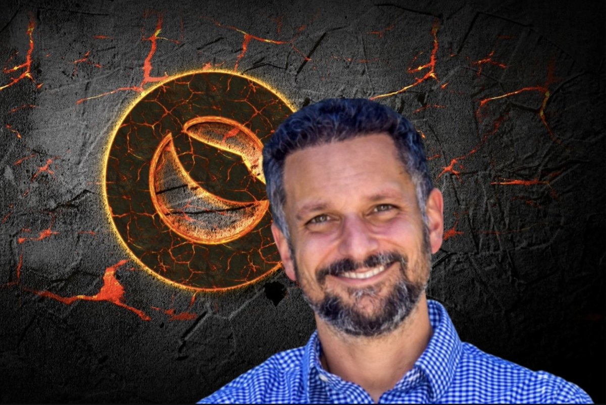 Chris Amani, Terra için gizli kahraman olabilir mi?

Chris Amani'yi buradan çok eleştirdik ancak ateşten bir gömlek giydiğini de kabul ediyoruz.

Do Kwon sonrasında CEO olmak kolay değil. Tepkili olan #LUNC topluluğu bir tarafta; SEC ile olan dava diğer tarafta...

Sinirimizi