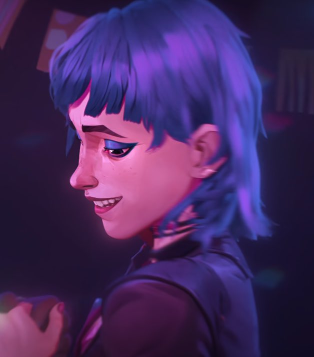 ohwowgwen's tweet image. she needs 9 more episodes and a movie