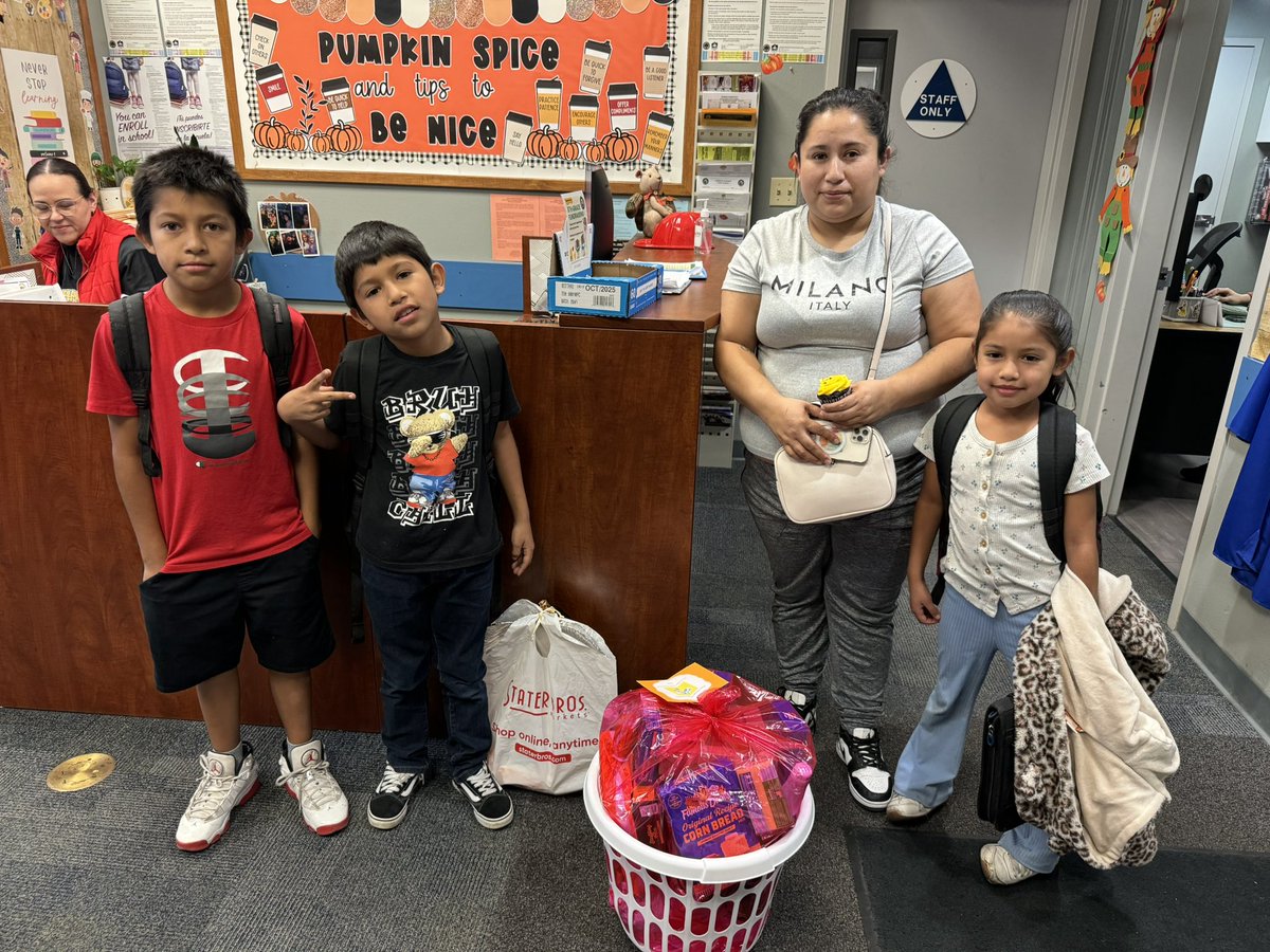 Thank you to the Rialto Sea Turtles Swim Club for donating 3 incredible Thanksgiving dinner baskets to our Morris families!