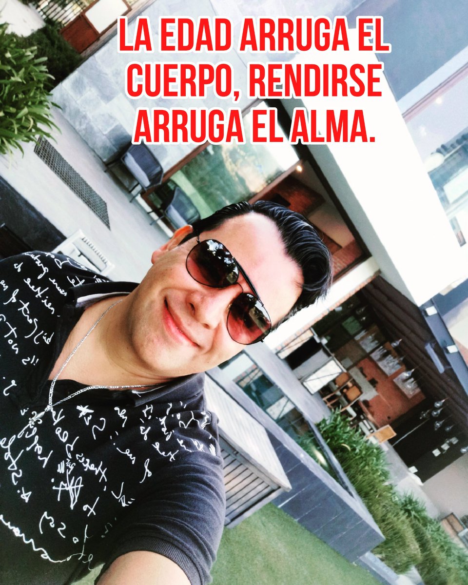 TotalZenith's tweet image. #PoderososViejosSabrosos como los vinos!