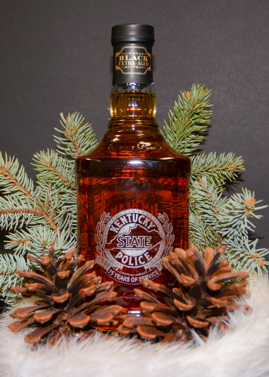 KSPFoundation's tweet image. It's not only #CyberMonday but also day five of our Gold for Gray virtual auction!
There is a wide variety of items up for grabs, including bottles of bourbon, gift sets, pottery, tickets and more.
BID NOW: wedoauctions.com/bidapp/index.p…
#bourbon #auction #holidaygifts