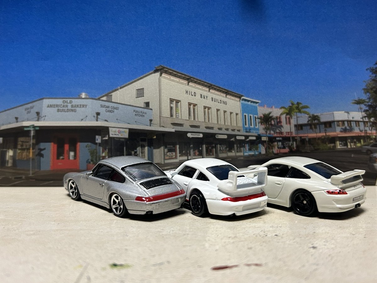 porschegmbh's tweet photo. #ホットウィール  #HotWheels  #マッチボックス  #realtoy #porsche997 #Porsche993  #911days 
おはようございます☀️温かい朝です(6℃)
朝活はレーシング911部会です👍ハレイワの日差しが痛い🌋🌴🌊🌺🌈 https://t.co/6thxYT50WY