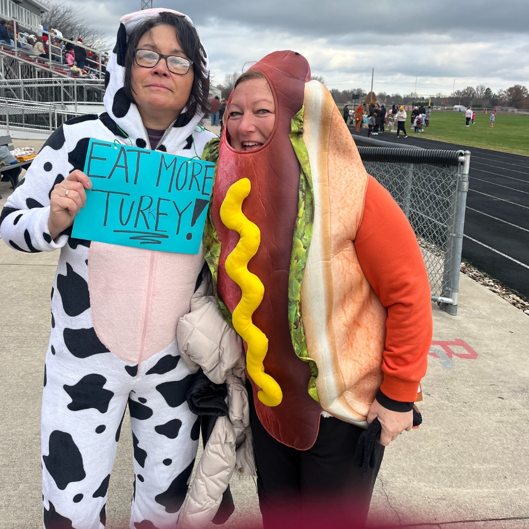 Buckeye_Central's tweet photo. 🦃 This week, our elementary students participated in the 1st Annual Turkey Trot organized by Mrs. McCune!
Check out these photos from an event we hope to see grow yearly! Wishing everyone a Happy Thanksgiving filled with family, friends, and gratitude. 🧡
#WeR_BC #BC_Pride https://t.co/DGLLgJH3EB