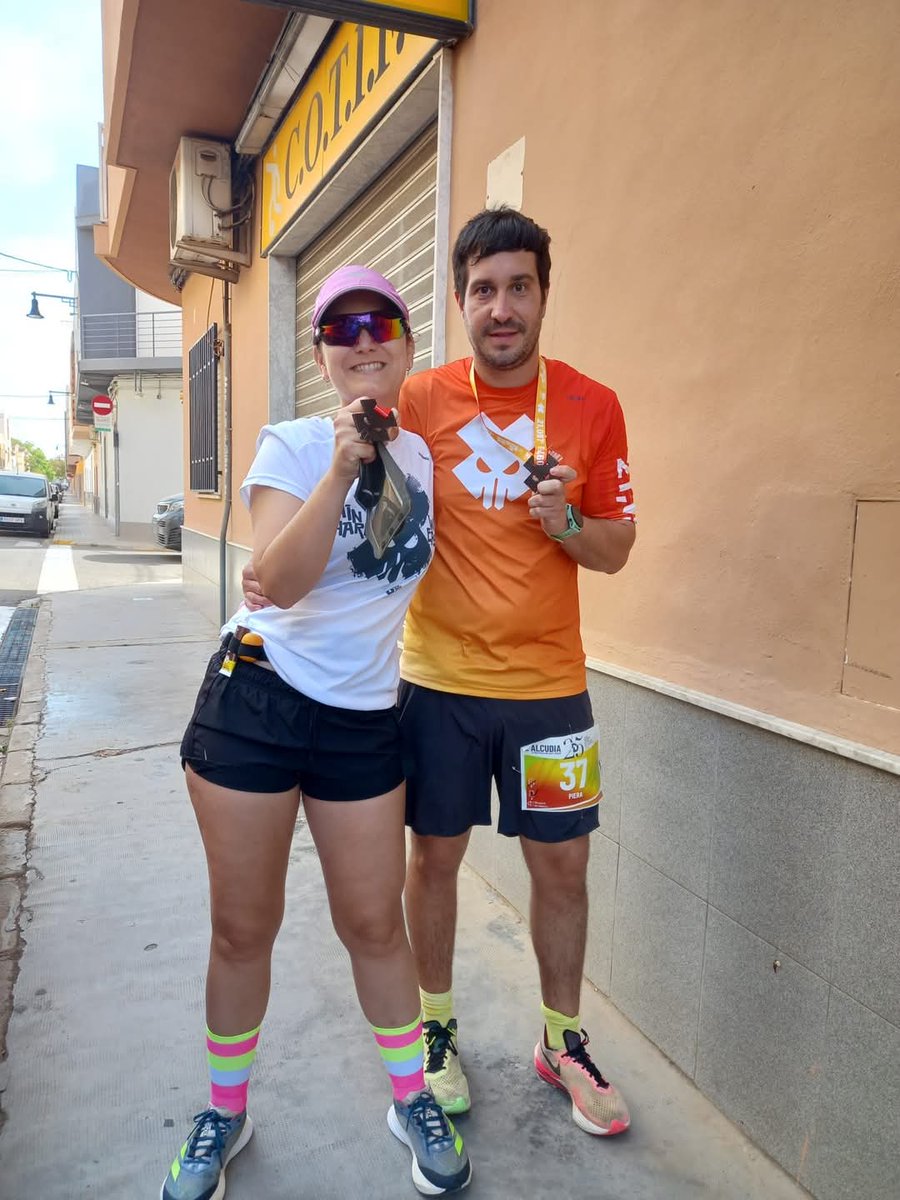 Pierarunner7's tweet photo. IX Mitja Marato del kaki L'alcudia 2024
Me probe de nou en una Mitja Marato 
aquesta vegada les coses eixiren super be reservantmos per a la Mitja Marato València!! I aixina i tot vaig fer PR, Temps 1:47:54 💪🏼 https://t.co/KBQGzv9O7v