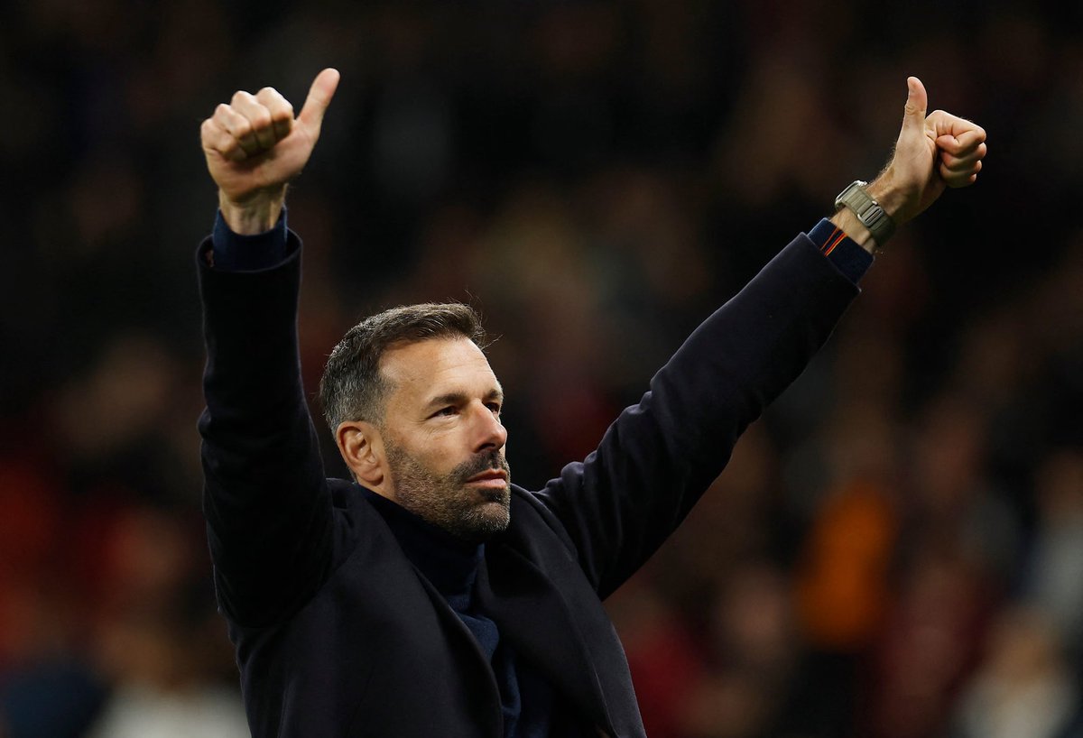 Fabrizio Romano (@fabrizioromano) on Twitter photo π¨π¦ Ruud van Nistelrooy set to be appointed as new Leicester City head coach!
Agreement done and documents being signed with his camp, as <a href="/TeleFootball/">Telegraph Football</a> reports. π¨π¦ Ruud van Nistelrooy set to be appointed as new Leicester City head coach!
Agreement done and documents being signed with his camp, as <a href="/TeleFootball/">Telegraph Football</a> reports.
