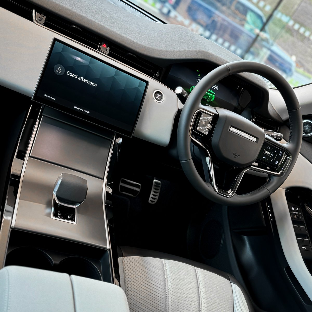 Barretts Land Rover tweet media