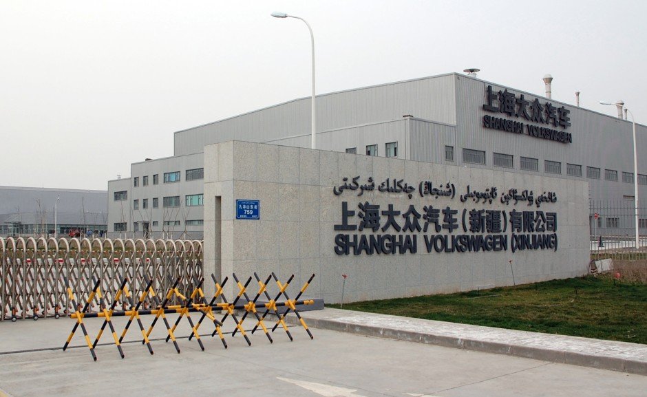 World Uyghur Congress (@uyghurcongress) on Twitter photo 🚨BREAKING 🚨
After years of public pressure from NGOs, legislators and coalitions, the German company <a href="/VW/">Volkswagen</a> is leaving East Turkistan by selling its plants and test tracks.
This is a major win!
The WUC along with other groups have been campaigning for the last 5 years on <a href="/VW/">Volkswagen</a> 🚨BREAKING 🚨
After years of public pressure from NGOs, legislators and coalitions, the German company <a href="/VW/">Volkswagen</a> is leaving East Turkistan by selling its plants and test tracks.
This is a major win!
The WUC along with other groups have been campaigning for the last 5 years on <a href="/VW/">Volkswagen</a>