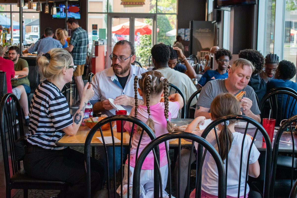 tomatojakes's tweet photo. This Thanksgiving, we’re thankful for TRIVIA NIGHT!!! Got a full house of extended family with nothing to do? Bring ‘em to trivia! (Or just bring yourself- We won’t tell🤫). Tonight at 7:30pm, as usual.😁🍕

#tomatojakes #trivianight #localtrivia #bestofthetriangle #pizzatime https://t.co/5y0g6T20BR