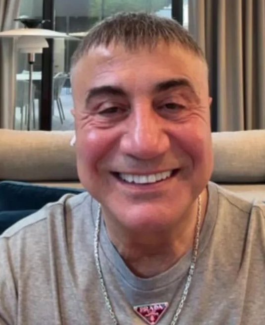 7’DEN 70’E ÖMRÜNDEN VERECEK KADAR SONSUZ SEVGİ VE SADAKAT İLE BAĞLI KARDEŞLERİ VARKEN REİS SEDAT PEKER’İ YIKMAYA GÜCÜNÜZ YETMEYECEK.

REİS SEDAT PEKER
<a href="/sedat_peker/">Sedat Peker</a> #SedatPeker