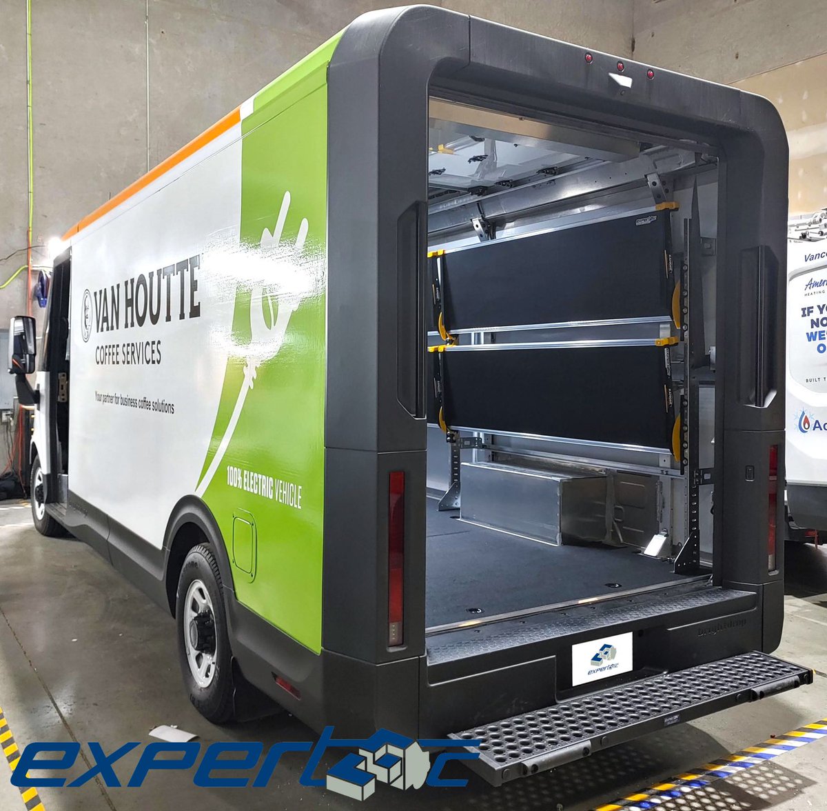 Expertec_Canada's tweet image. ⚡ Upfit of the Week: #BrightDrop Delivery Van 🚐

Check out this incredible upfit of the week from our Abbotsford location in partnership with Keurig Dr Pepper Canada and Holman. This new EV from GM Envolve looks incredible!

👨‍🔧 Shout out to Rob for building this quality upfit!
