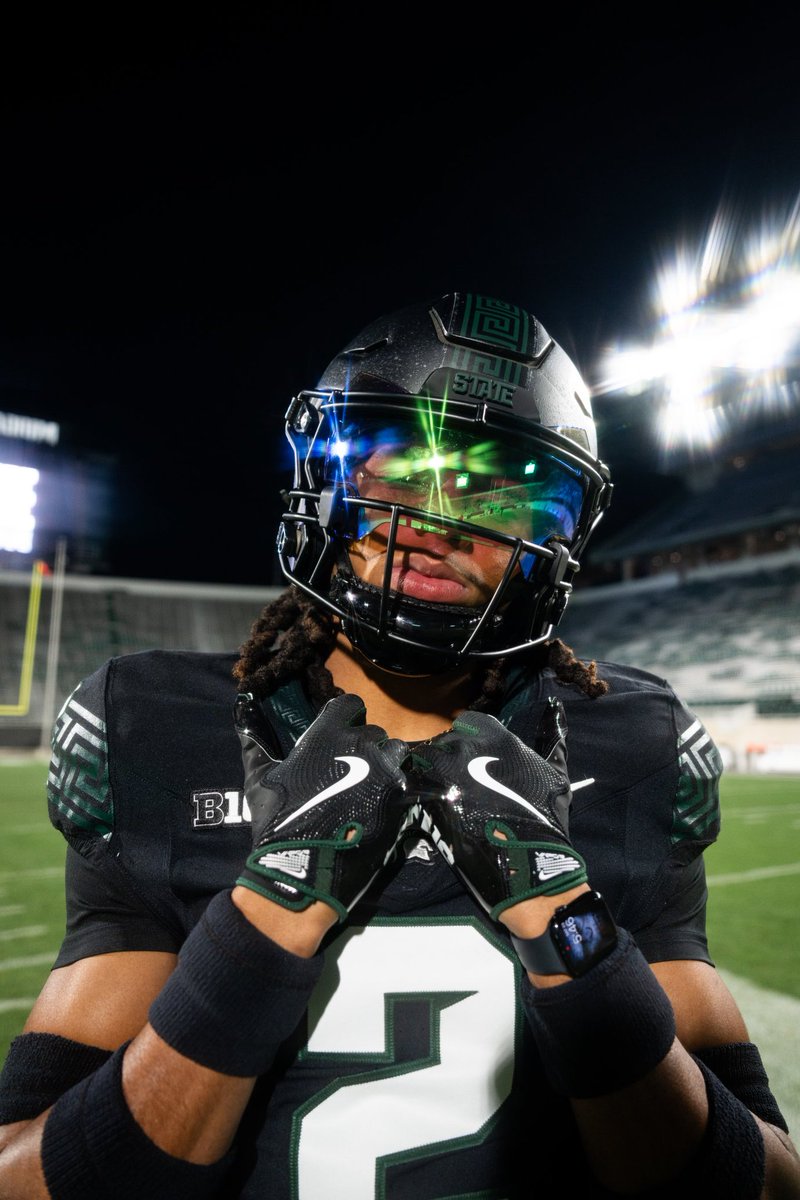 Trinity (<a href="/tesfootball/">Trinity Titans Football</a>) standout Deuce Edwards (<a href="/edwards_deuce/">Deuce Edwards</a>) has confirmed to <a href="/CBS6/">WTVR CBS 6 Richmond</a> Sports he has flipped his commitment from WVU to Michigan State (<a href="/MSU_Football/">Michigan State Football</a>)!  

<a href="/CBS6/">WTVR CBS 6 Richmond</a> <a href="/TES_Athletics/">Trinity Athletics</a> <a href="/michiganstateu/">MSU</a> <a href="/bigten/">Big Ten Conference</a> #FSFCBS6 #FinalScoreFriday