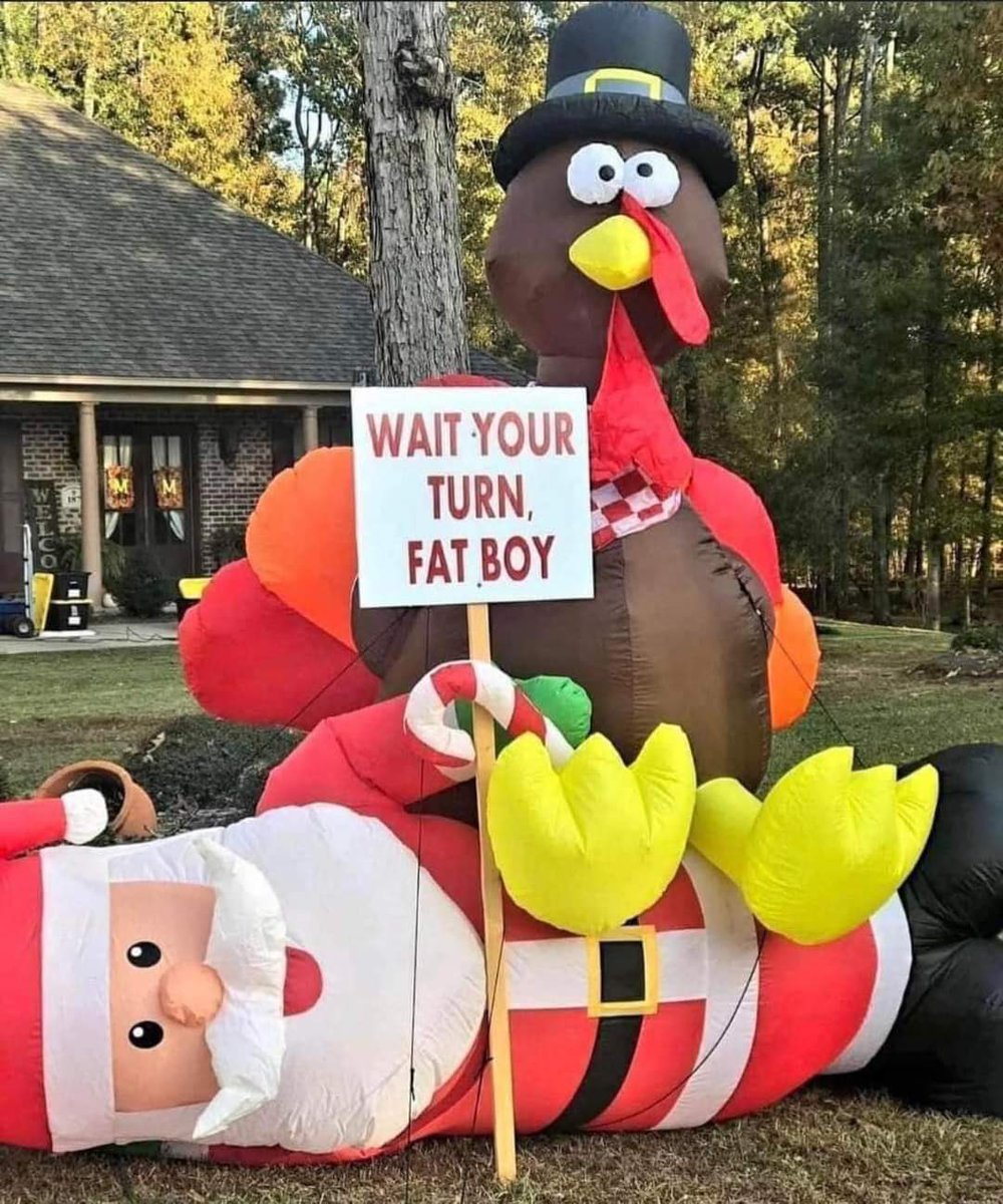 jimmythecoach23's tweet photo. Too funny! Does anyone else have a funny Thanksgiving Meme? Please post below https://t.co/Lhi0E7rdkW
