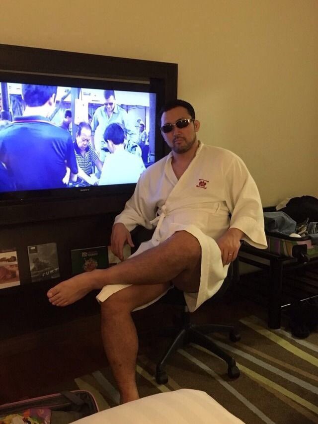 jonkeymohnson's tweet image. 2 #paid days off the #job have #arrived brother