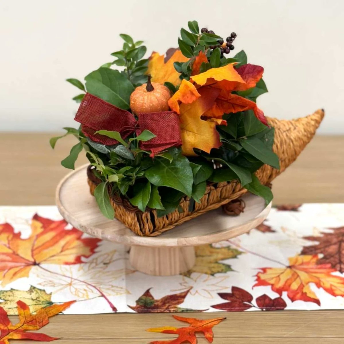 WatanabeFloral's tweet photo. 🍂 SALE 🍂
Beautify your dinner table with our beautiful Thanksgiving arrangements -- at discounted prices! Order now for delivery (Wed) OR drop by our store to pick one up 🍁 We will be open on Thanksgiving day from 9am-1pm (no deliveries).
👉🏻 https://t.co/fWAP96nsF2 https://t.co/HGBRCR6sC7