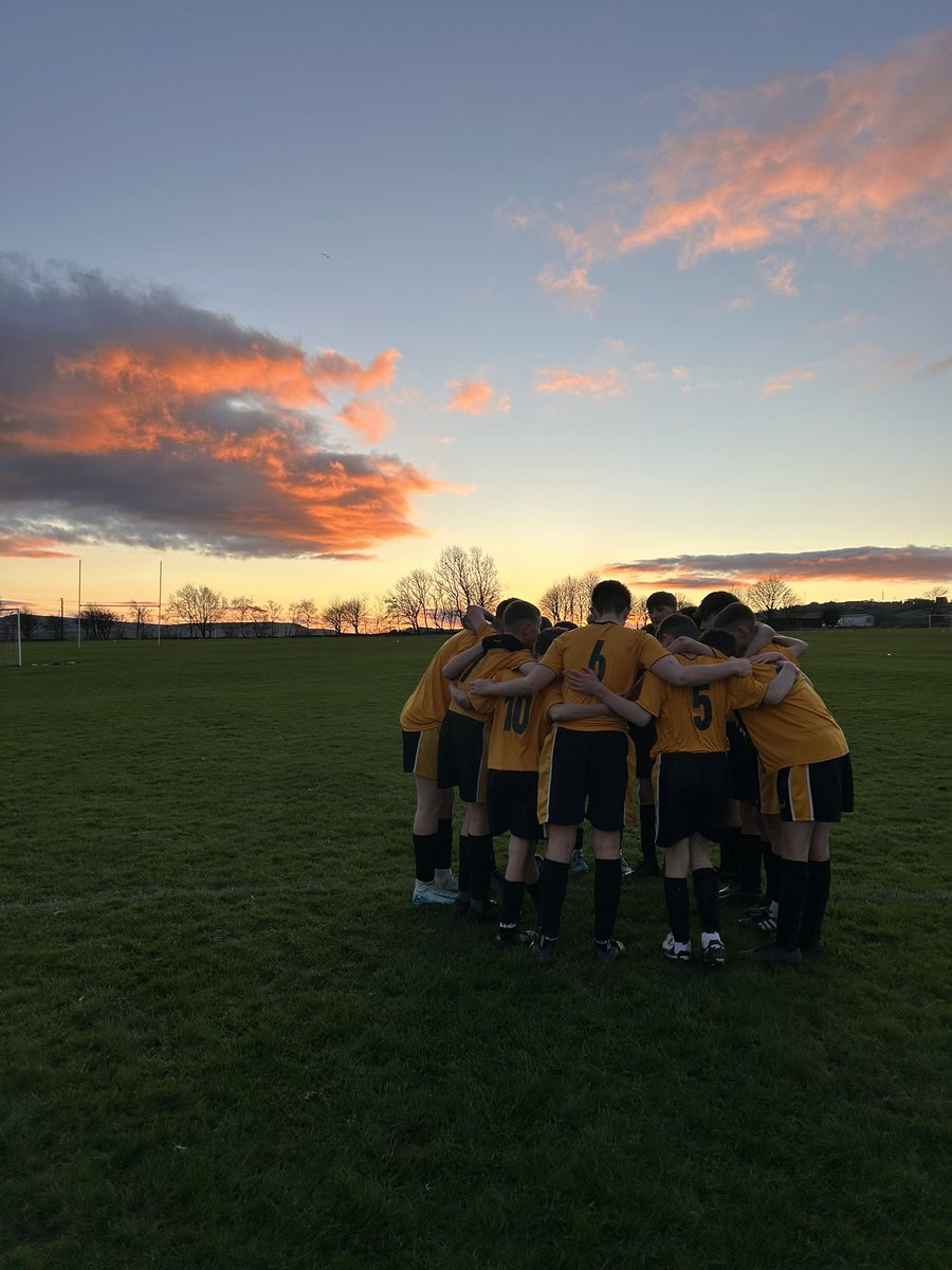 WingfieldAcadPE's tweet image. Our y9 team lost on penalties this afternoon away in Huddersfield.
What’s more important is that every player gave it their all, that’s all we can ask. A tough defeat but the lads kept their heads up and showed sportsmanship at the end. Well done boys 👏🏻👏🏻👏🏻