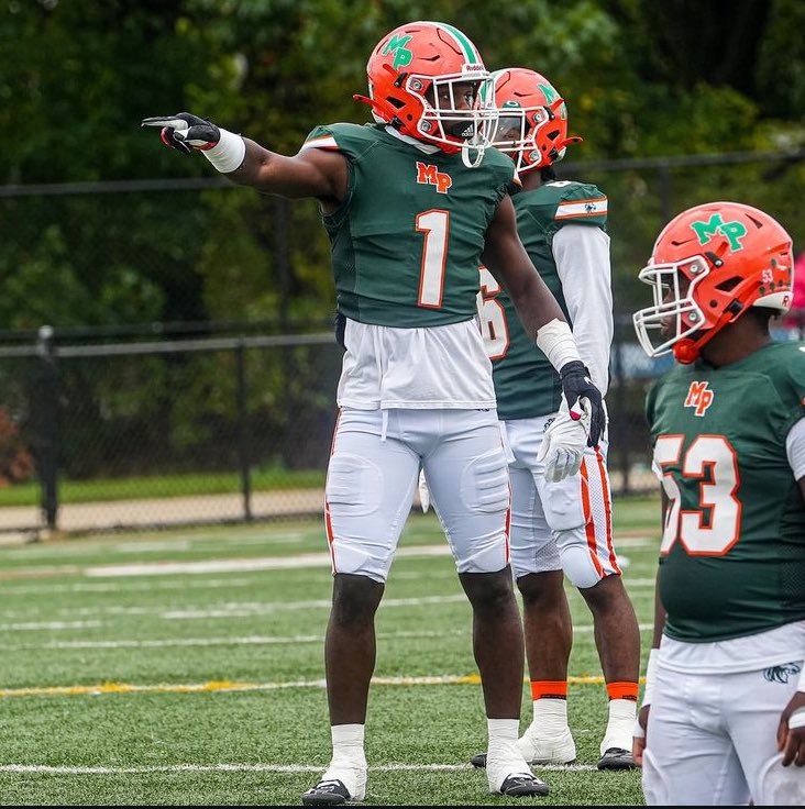 Jovan Clark 🎈 tweet media