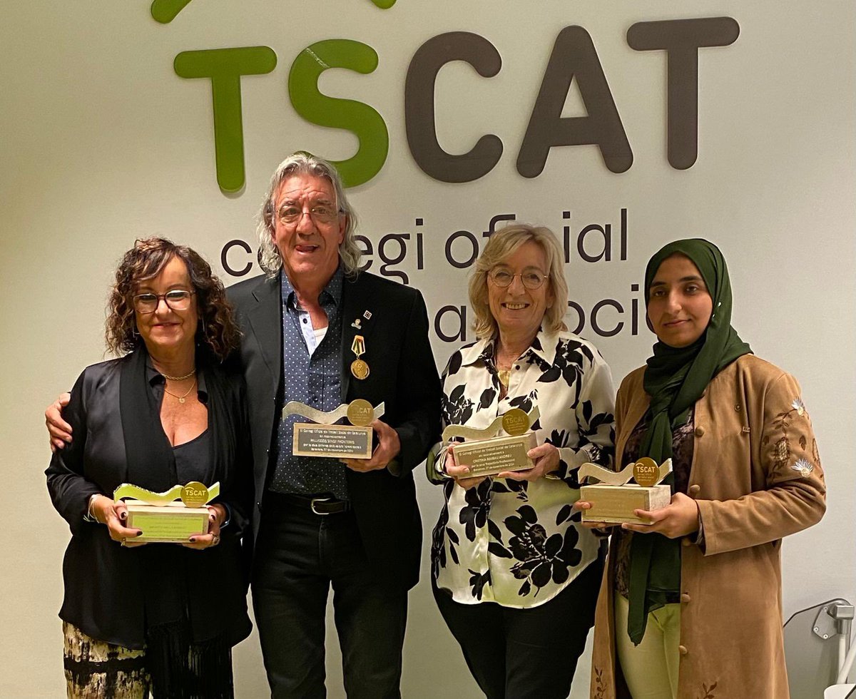Nadia ghulam (@nadiaghulam) on Twitter photo Avui celebrem la tasca que fem junts. Felicitats a tota la família de Ponts per la Pau!🌍<a href="/Pontsperlapau/">Ponts per la Pau</a> <a href="/treballsocial1/">Col·legi de Treball Social de Catalunya</a> Avui celebrem la tasca que fem junts. Felicitats a tota la família de Ponts per la Pau!🌍<a href="/Pontsperlapau/">Ponts per la Pau</a> <a href="/treballsocial1/">Col·legi de Treball Social de Catalunya</a>