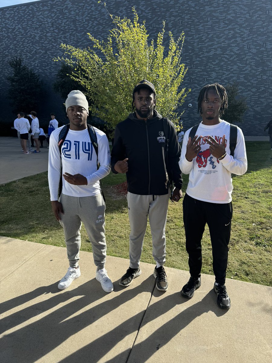 Jay Walker (@coachjaywalker) on Twitter photo Shoutout <a href="/SMUFB/">SMU Football</a> for coming out for the Turkey Drive. Ran into some former <a href="/SOCGoldenBearFB/">SOC Football</a> Champs. Shoutout <a href="/SMUFB/">SMU Football</a> for coming out for the Turkey Drive. Ran into some former <a href="/SOCGoldenBearFB/">SOC Football</a> Champs.