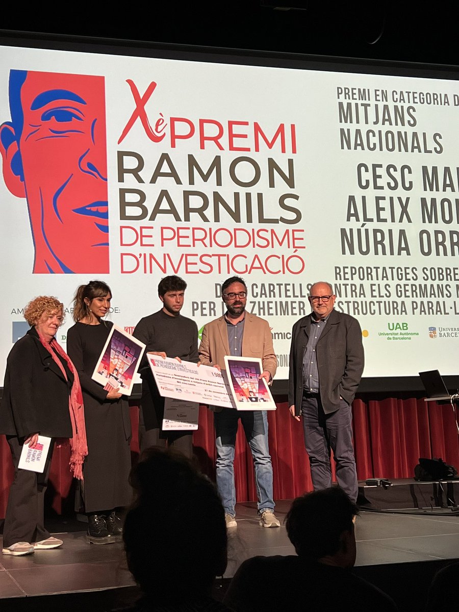 Enhorabona! <a href="/diariARA/">diariARA</a> <a href="/CescMaideu/">Cesc Maideu</a> <a href="/nuriaorrg/">Núria Orriols Guiu</a> <a href="/AleixMoldes/">Aleix Moldes</a>