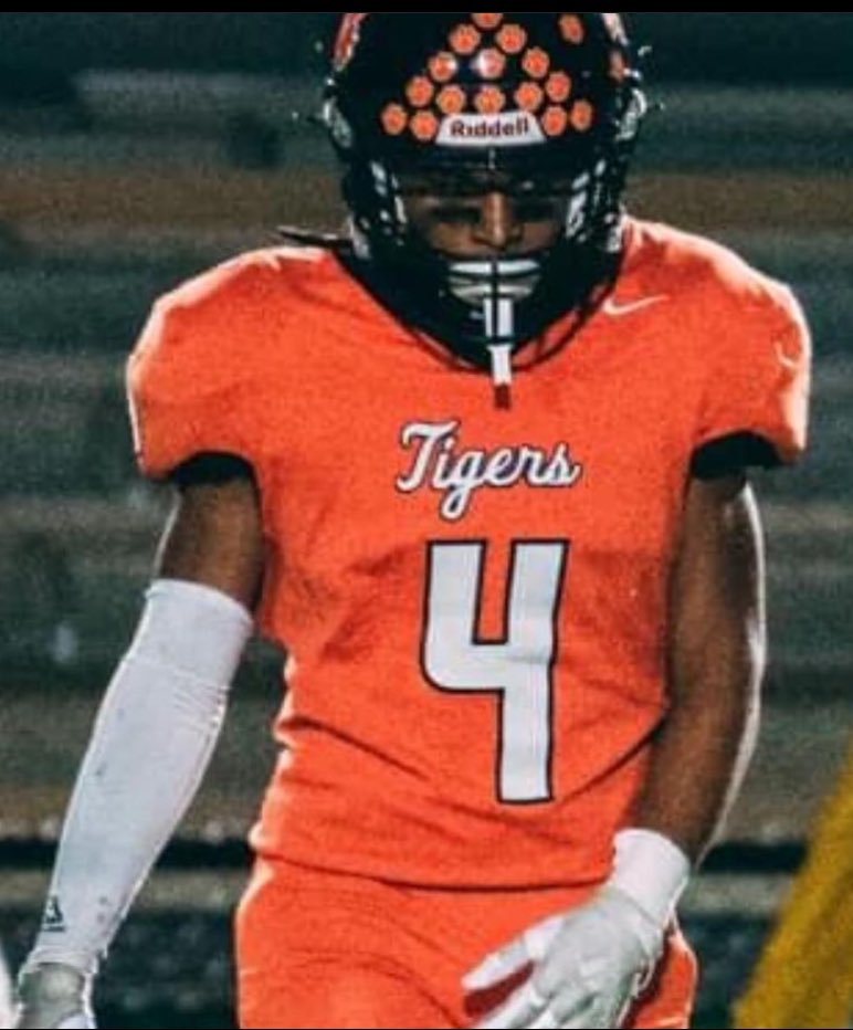 Coach Mac tweet media