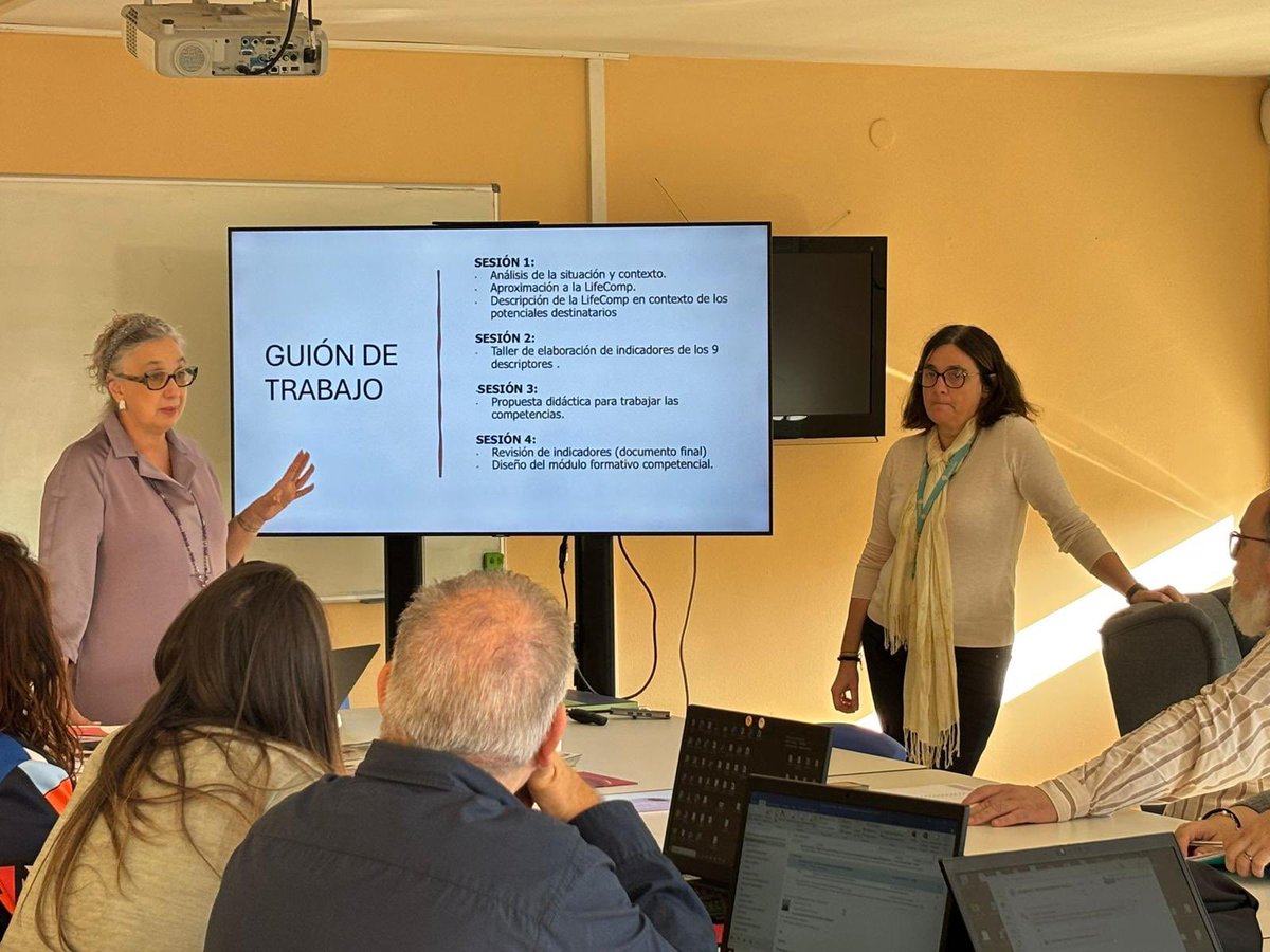 carmenpellicer_'s tweet image. Empezamos hoy en #Madrid un proyecto con @Fundacion_ONCE @portalento_ #Inserta para  desarrollar la #LifeComp en entornos de #Empleabilidad @twisteral @trilemaedu