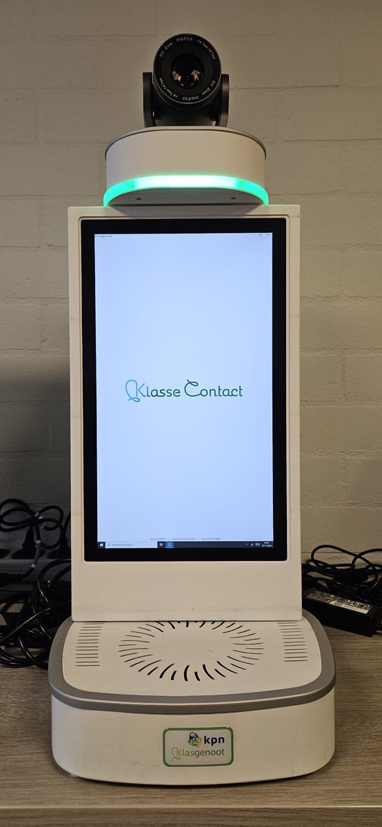 burgh015's tweet image. Deze week samen met collega 2 kinderen blij kunnen maken met #KlasseContact. Maandag ging alles soepeltjes, maar vandaag een aantal uurtjes langer moeten puzzelen. Als wij ons ergens in vastbijten dan bijten we als 2 bitbulls ons ergens in vast.

@KlasseContact @KPNMCF @Edje2slag