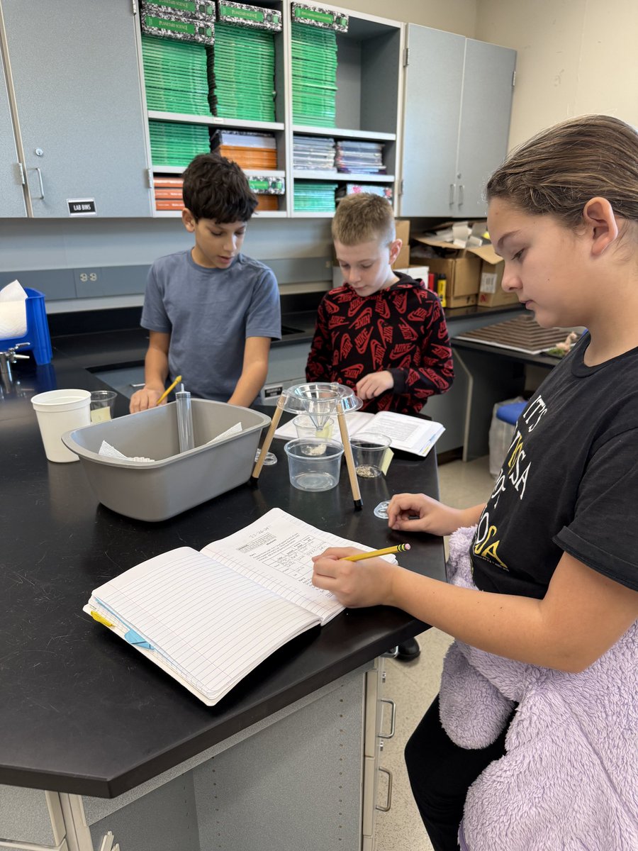 MrsWarner5th's tweet photo. We learned so much about mixtures and solutions while in the lab. My students were really curious about how salt dissolved and what happens when it evaporates. Good thing there’s more to come! 😊
@FOSSscience  #1GC #Proud2bMIS https://t.co/EdURScJFAm
