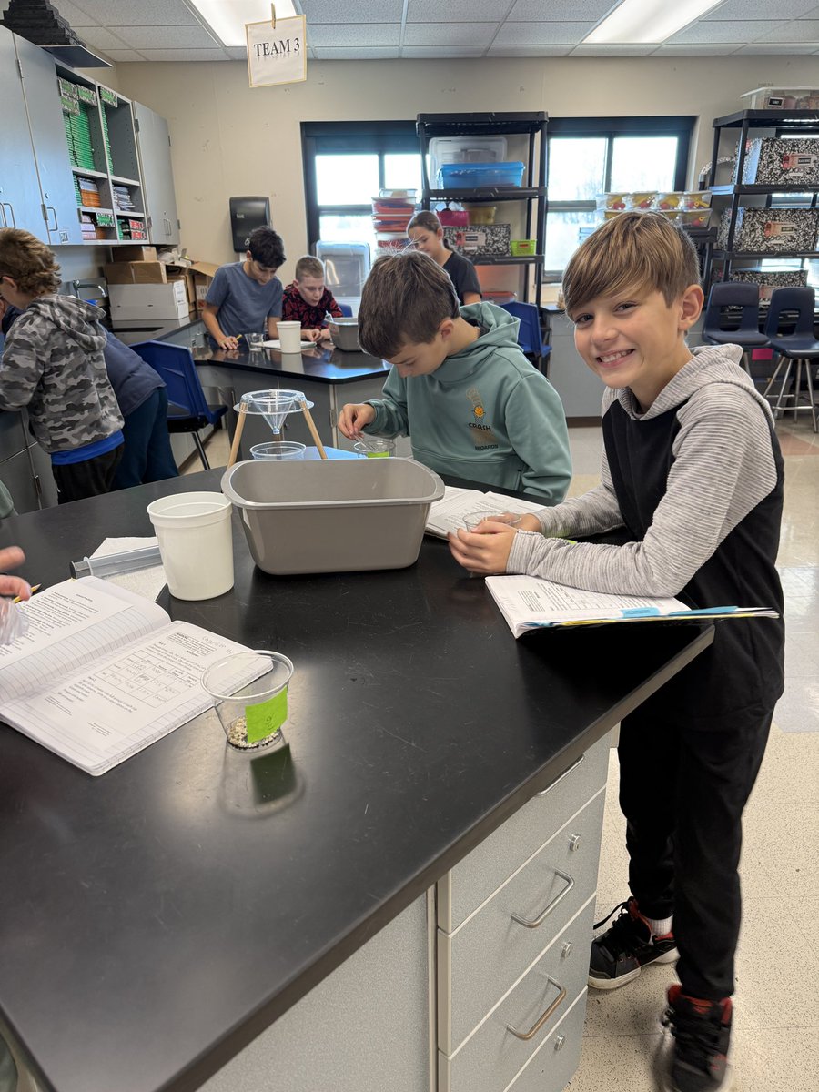 MrsWarner5th's tweet photo. We learned so much about mixtures and solutions while in the lab. My students were really curious about how salt dissolved and what happens when it evaporates. Good thing there’s more to come! 😊
@FOSSscience  #1GC #Proud2bMIS https://t.co/EdURScJFAm