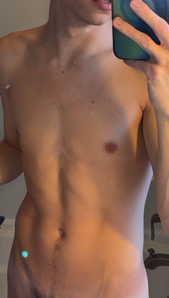 justaboyjxke's tweet photo. it’s heavy 👀🍆 https://t.co/25UMYiifqu