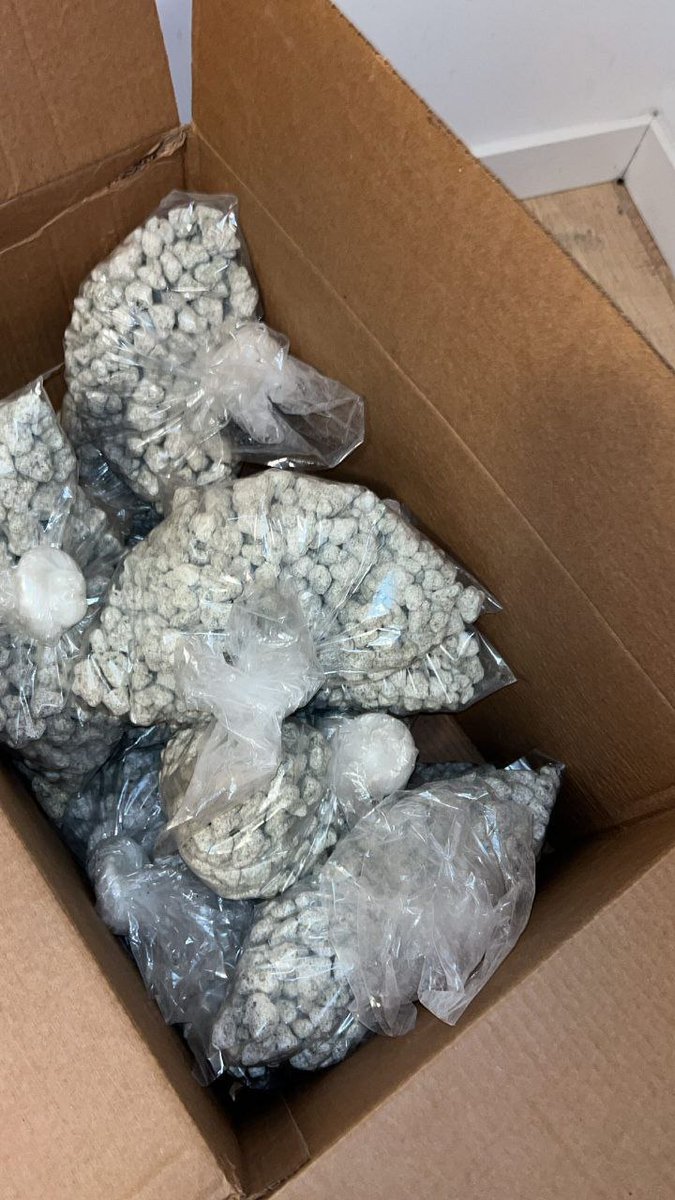 manshell999's tweet image. #PACKAGES #Goingout✈️⛽️