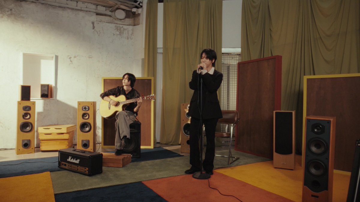 YESUNG_smtown's tweet photo. 노래하는 슈퍼주니어 예성과 기타치는 라이즈 원빈의 만남!
예성 솔로 앨범 수록곡 ‘Curtain’ 라이브 클립 12월 3일 0시 공개

https://t.co/D3IYs1at13

#예성 #YESUNG
#슈퍼주니어 #SUPERJUNIOR
#Its_Complicated https://t.co/XhOnvEthMs