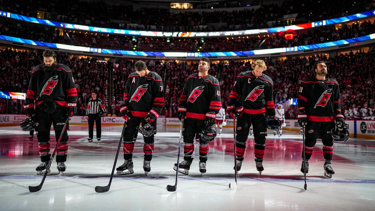 Canes's tweet photo. ✅ Thanksgiving Eve hockey 
✅ 78th consecutive sell out 
✅ Largest crowd of the season 

Thankful for the best fans in hockey https://t.co/iZaA6Wo22g