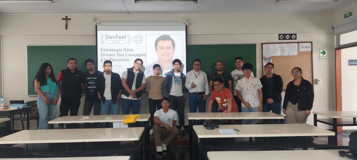 gdglima's tweet image. #DevFestLima2024
🙏 Agradecimiento especial a Rolando Fernandez por su charla: “Estrategia Data Driven”. 💡✨
🎯 Completa el feedback y ayúdanos a mejorar: bit.ly/devfestlima24-…
#DevFestLima24 #GDGLima #DevFestLima #DevFest #gdg