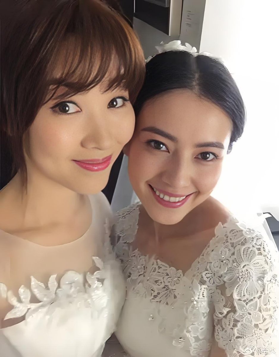 bu_yuan58325's tweet photo. 拥有一个近三十年友谊的闺蜜是一种怎样的体验？😉 https://t.co/ki6oxFJ7GP