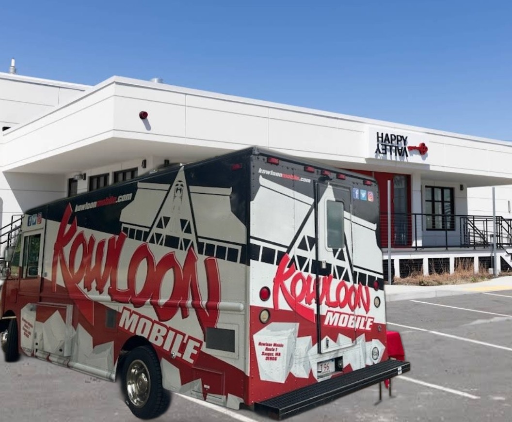 KowloonMobile's tweet photo. Thank you Happy Valley for having us at your event in East Boston today!
#KowloonMobile
#KowloonRestaurant https://t.co/HTz8K2QwpC