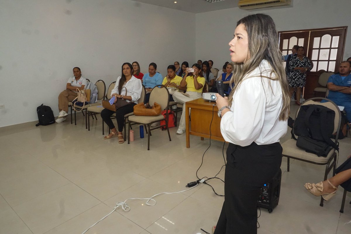 ¡Trabajamos juntos por la salud mental de nuestro departamento!🧠🧘‍♀️ 

Realizamos el Consejo Departamental de Salud Mental. Nuestro objetivo es mitigar el consumo de sustancias psicoactivas en niños, niñas, adolescentes y jóvenes.
