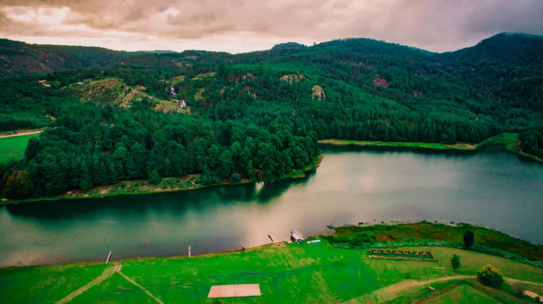 VisitZim_ZA's tweet photo. Beautiful destination for your next vacation #visitzimbabwe #nyanga #troutbeckresort #travel #holidayseason #vaca https://t.co/PNlXLTNIy2