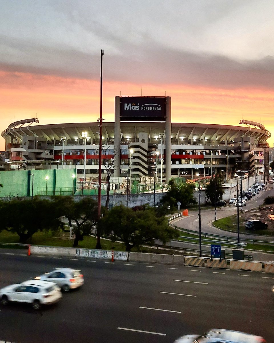 Cualquier atardecer del Monu es hermoso