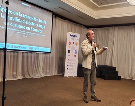 CarlosPaezPerez's tweet photo. Ayer tuvimos nuestro primer taller de intercambio de experiencias sobre programas pilotos de movilidad eléctrica para logística de última milla en el marco del proyecto E-MOVILIZA que la @EPNEcuador ejecuta con la UEMI (Alemania) y el CMS (Chile) para el @Ambiente_Ec https://t.co/cUgr9qQTQw