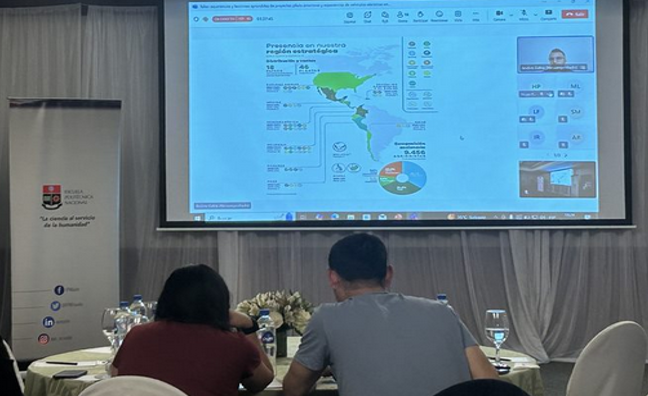 CarlosPaezPerez's tweet photo. Ayer tuvimos nuestro primer taller de intercambio de experiencias sobre programas pilotos de movilidad eléctrica para logística de última milla en el marco del proyecto E-MOVILIZA que la @EPNEcuador ejecuta con la UEMI (Alemania) y el CMS (Chile) para el @Ambiente_Ec https://t.co/cUgr9qQTQw