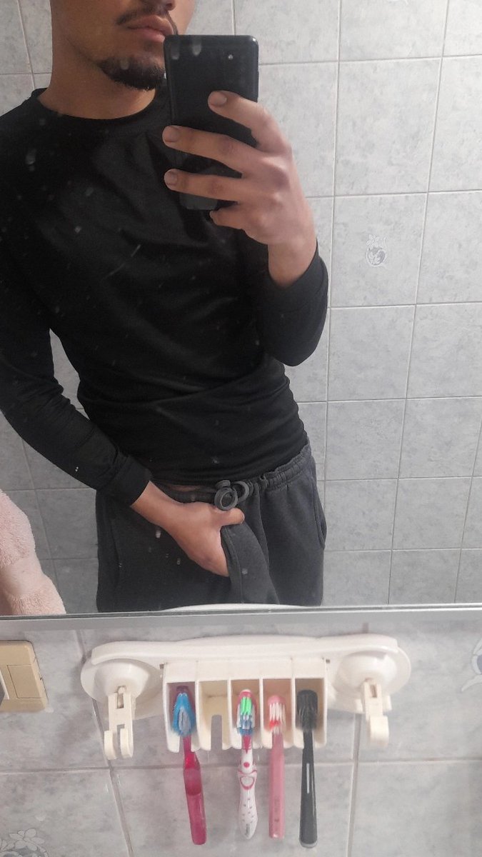 Fusilanime02's tweet photo. Falta compañía para estos días de calor 👀 https://t.co/682YNRfGW6