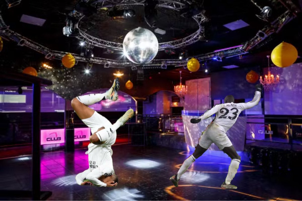 <a href="/ActuFoutreOff/">Actu Foutre</a> <a href="/TeamBreakdance/">Breakdance</a> Real dance madrid ce soir 😂