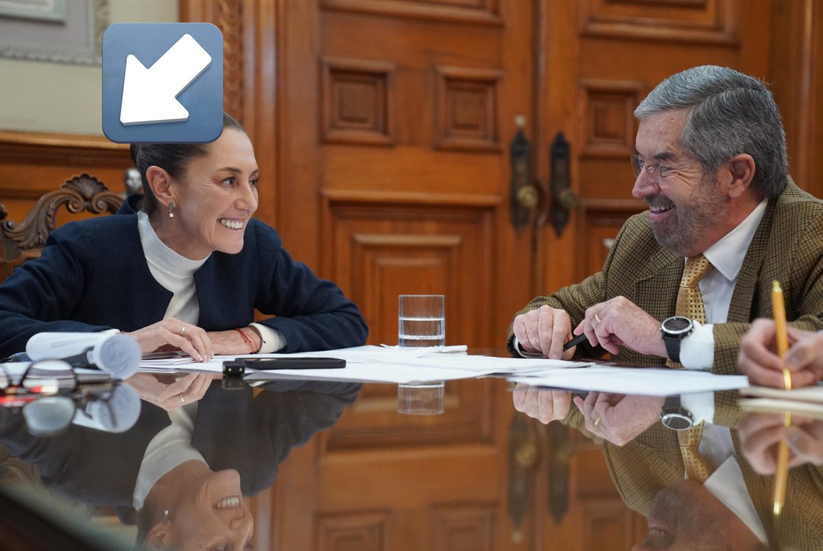 malusita76's tweet image. Se enojan que le digamos #Vicepresidenta #Excelsa #Presirvienta y demás, pero a 57 días del nuevo gobierno Claudia no ha podido usar la oficina presidencial ni sentarse en la silla del águila, cada una de la fotos y videos que ella misma exhibe lo demuestran!

Entonces, ¿quién…