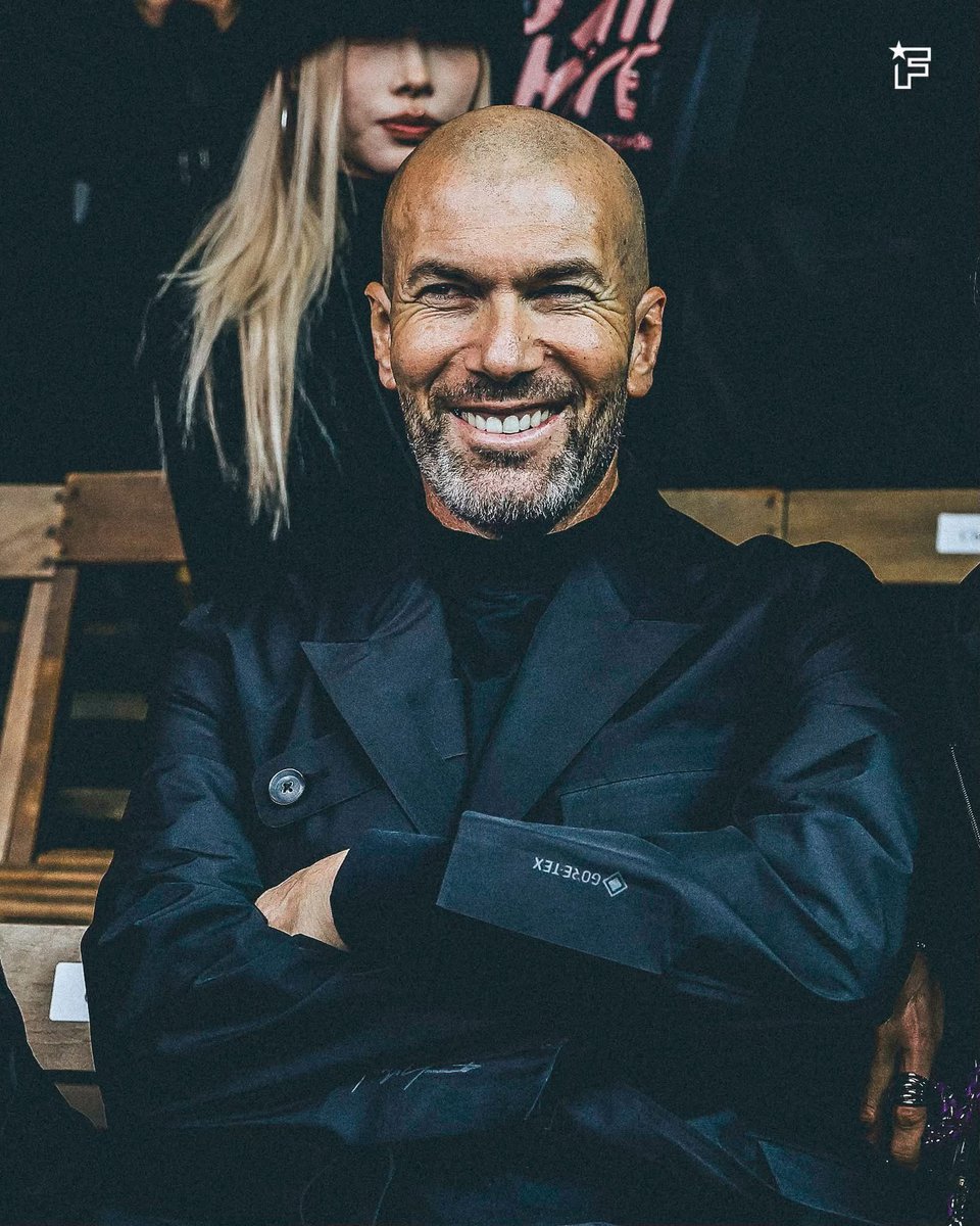 RayanBlout's tweet photo. Reviens stp 📞☎️ 
#RealMadrid #zidane https://t.co/M1OjqxoNfF